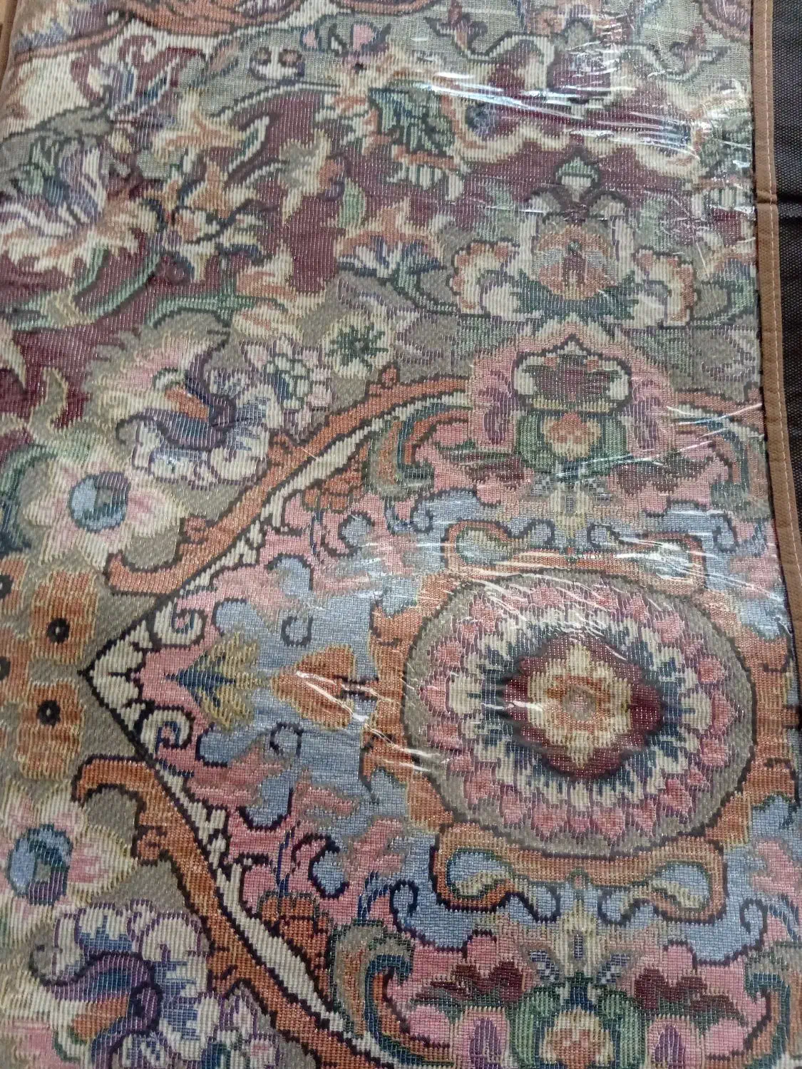 یک جفت روفرشی ۱۲متری طوسی زری داردرحد|روفرشی|همدان, |دیوار