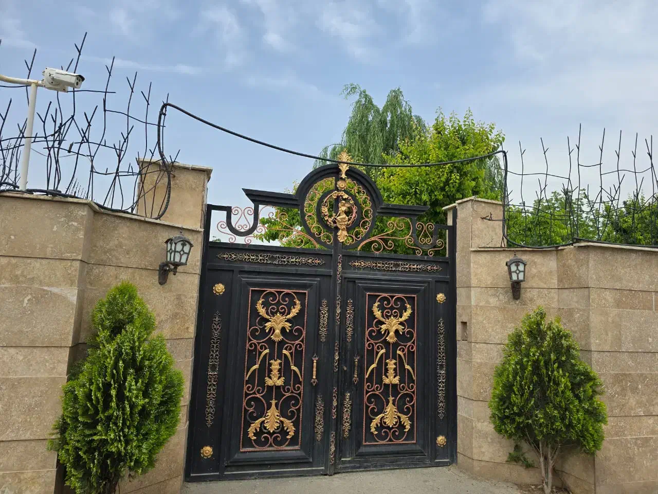 ۶۰۰متر باغویلا/۴دیوار مجزا/تاپ لوکیشن/کاسبی|فروش خانه و ویلا|باغستان, |دیوار