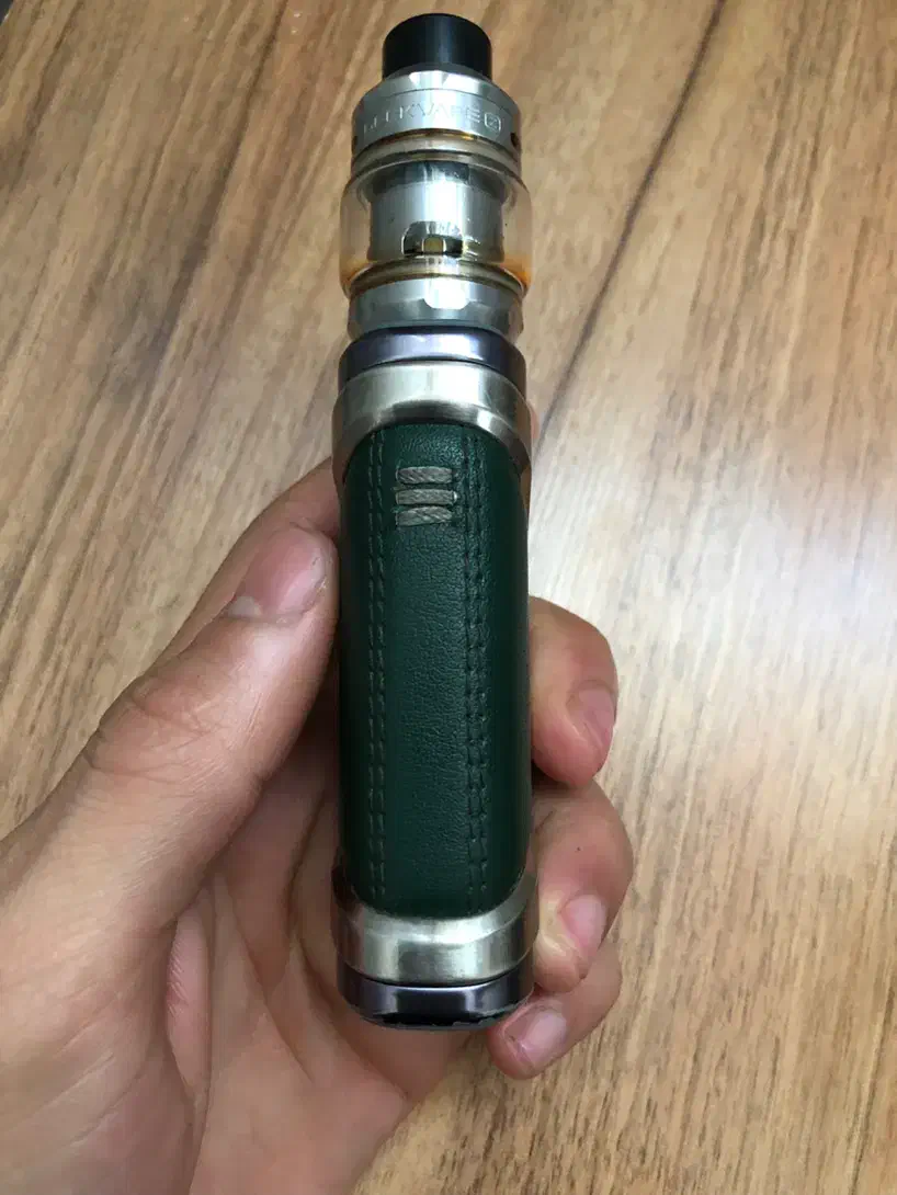 گیگ ویپ ال۲۰۰ کاملا سالم|زیورآلات و اکسسوری|تبریز, |دیوار