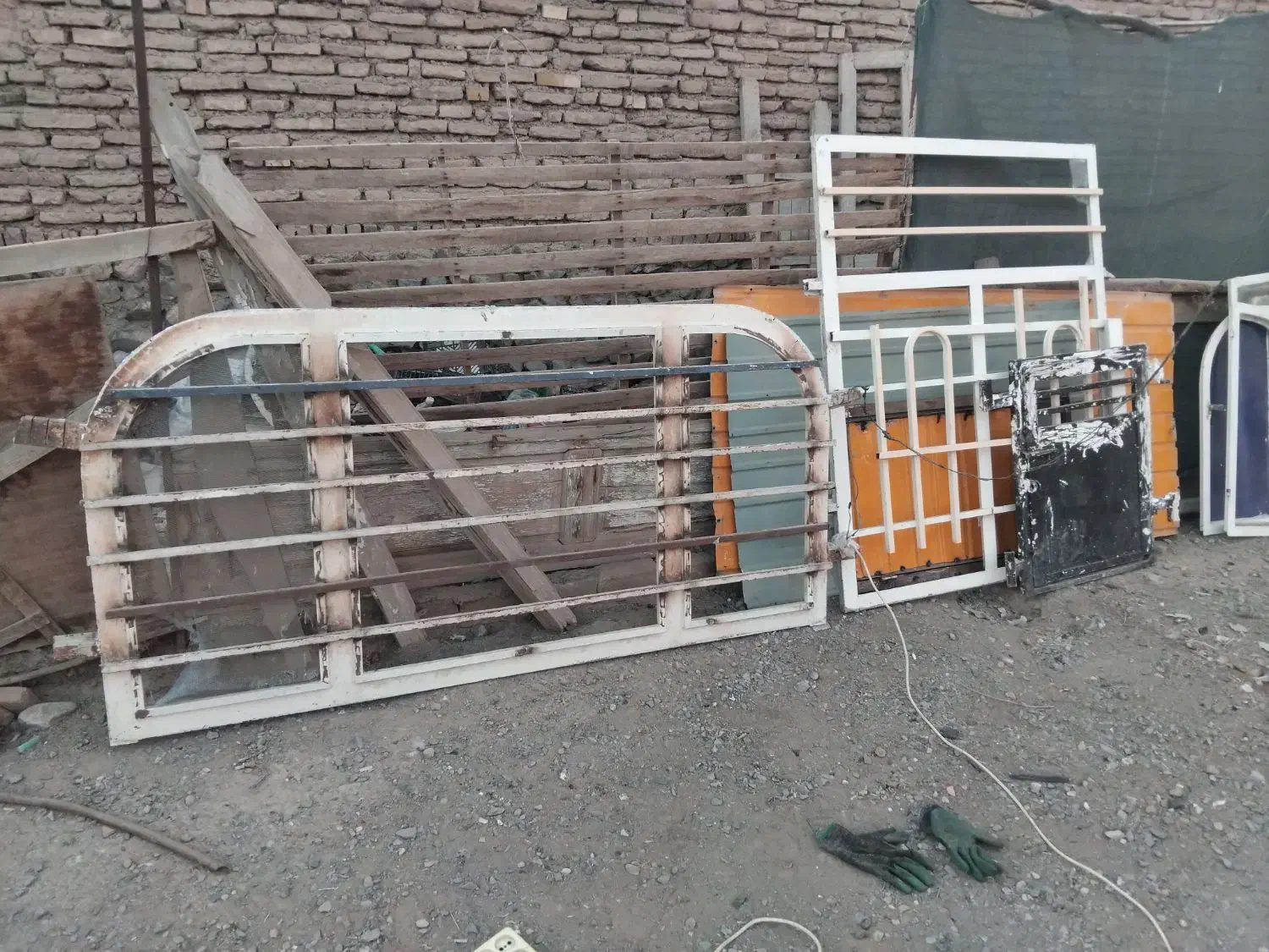 پنجره دوعدد در اغال کفتر دوعدد انواع در پنجره درست|خدمات پیشه و مهارت|نیشابور, فردوس شمالی|دیوار