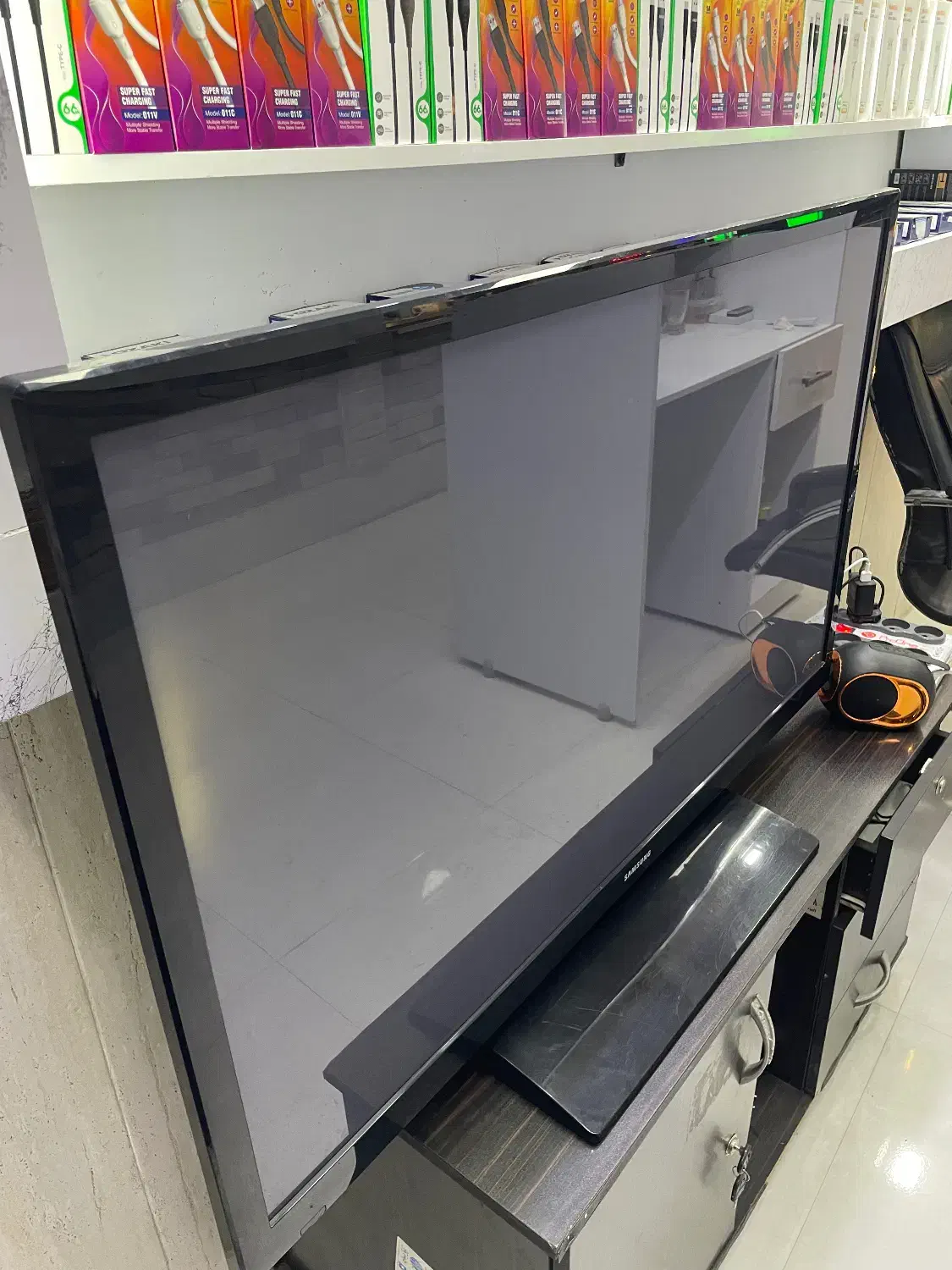 تلویزیون ۴۲ اینچ|تلویزیون و پروژکتور|مشهد, کوی سیدی|دیوار