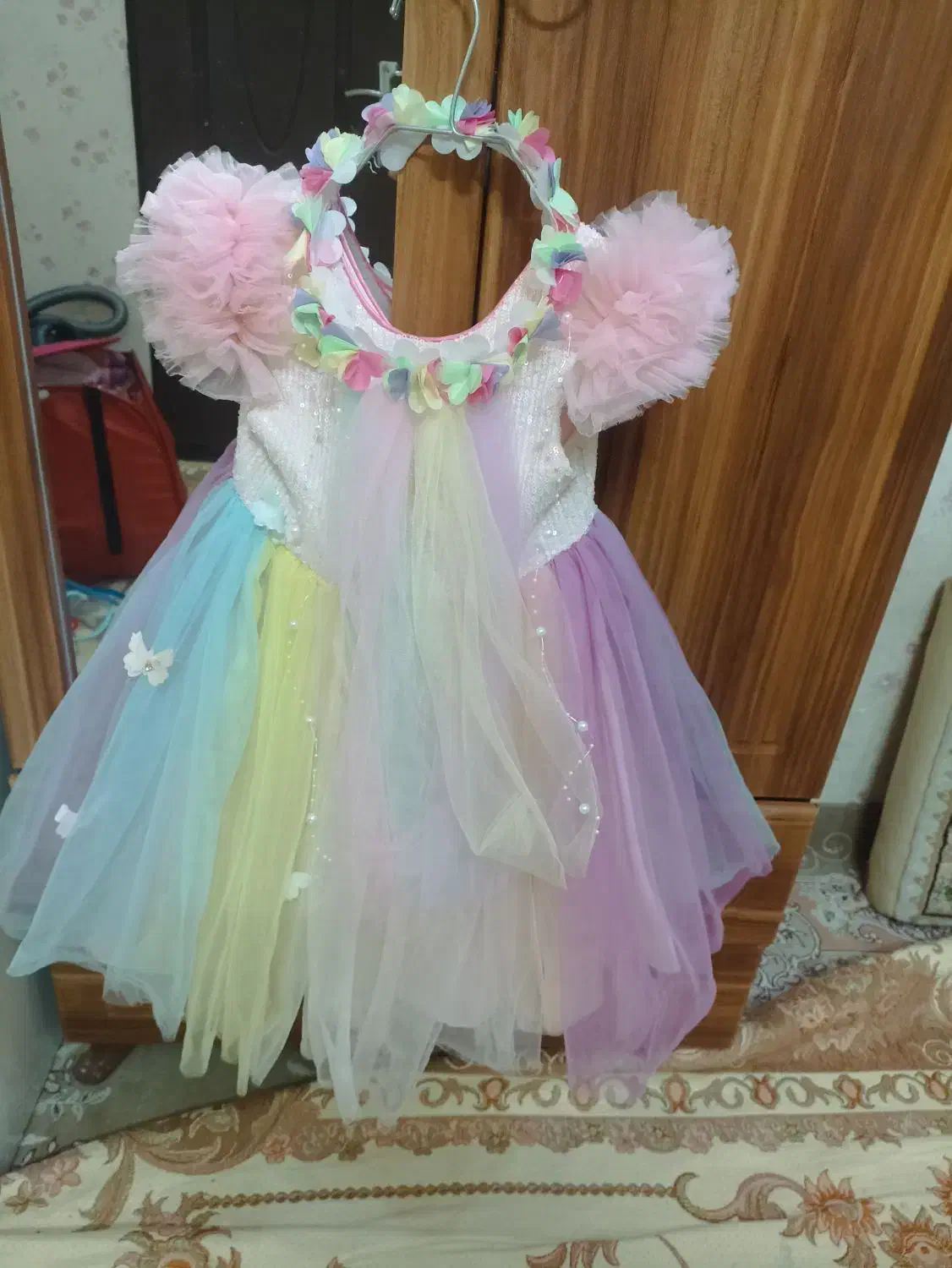 دو عدد لباس تور رنگی و سفید|کفش و لباس بچه|قم, سعادتی|دیوار