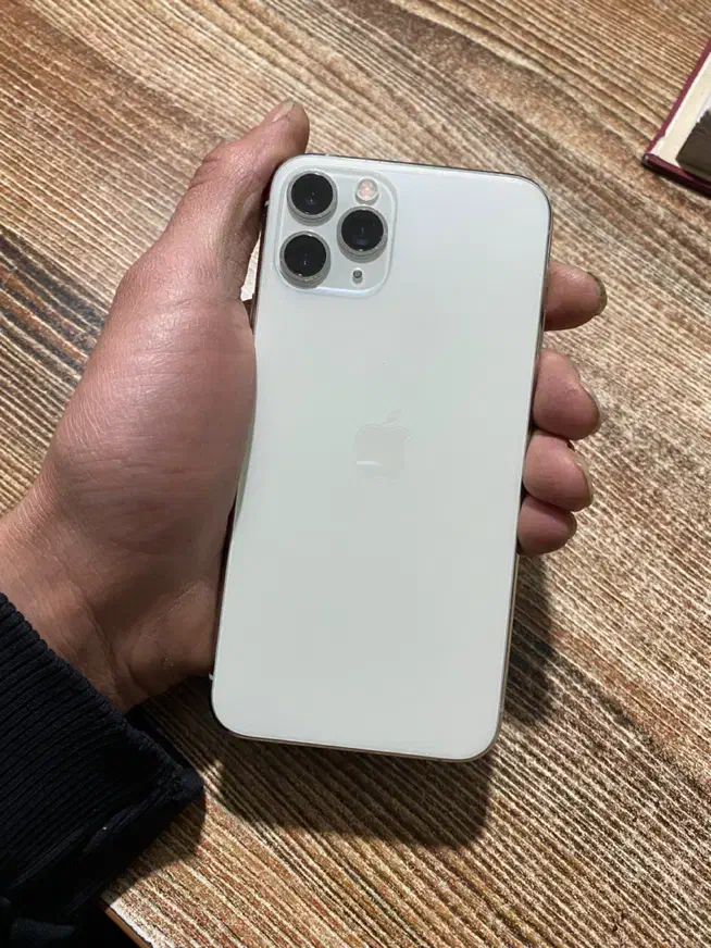 Iphone 11 pro|موبایل|رودهن, |دیوار