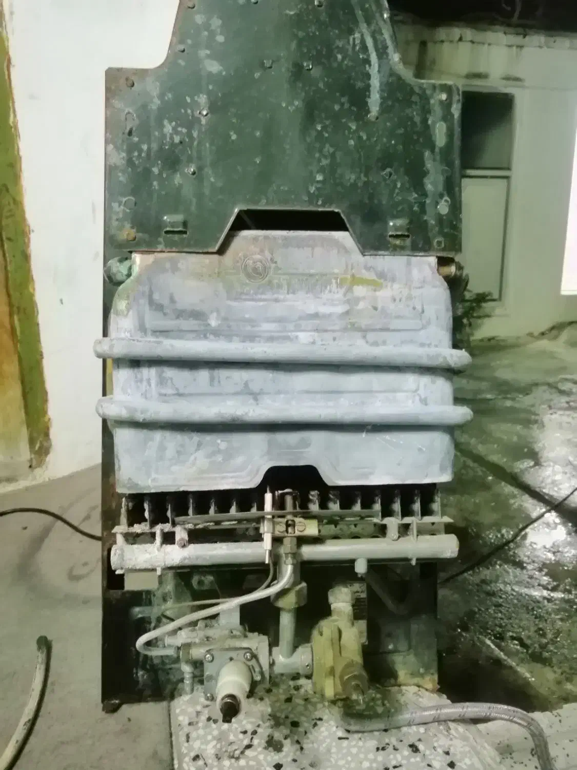 نصب وتعمیربخاری وابگرمکن وپمپ اب ولوله کشی درمحل|خدمات پیشه و مهارت|بومهن, |دیوار