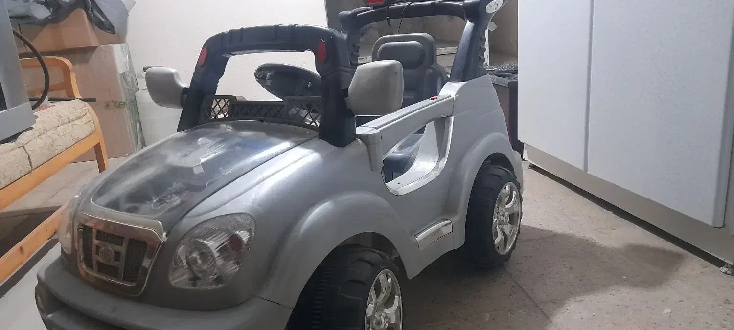 ماشین شارژی ۲ موتوره|اسباب‌بازی بچه|همدان, |دیوار