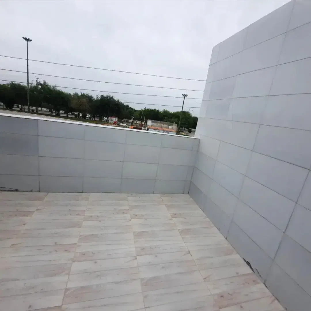 کاشی کاری سرامیک نمای ساده قرنیز|خدمات پیشه و مهارت|شوشتر, |دیوار