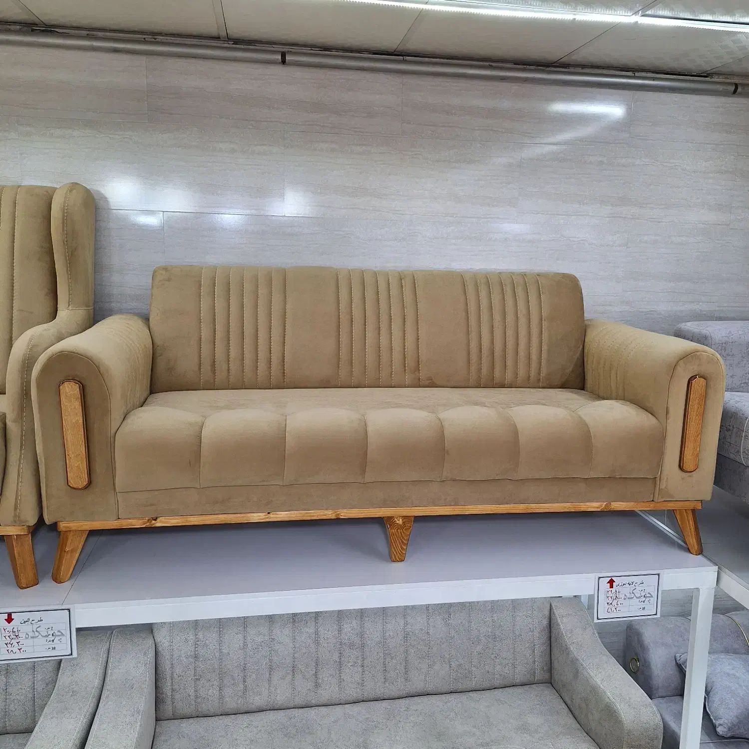 مبل طرح لایه دوزی|مبلمان خانگی و میز عسلی|مهاباد (آذربایجان غربی), |دیوار