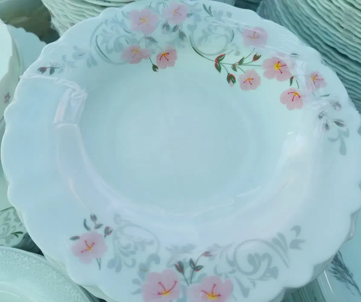 ۴ دست خورشت و۱ دست میوه آکروپال نو وکیوم|ظروف سرو و پذیرایی|مشهد, قائم|دیوار