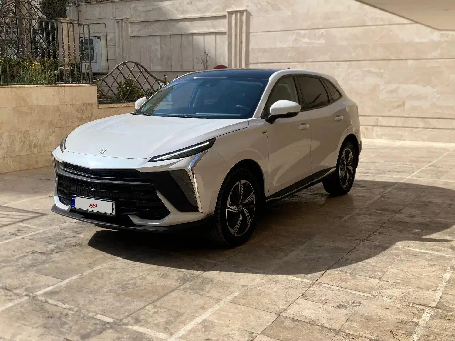 لاماری هیبرید مدل ۲۰۲۴ سفید صدفی متالیک|خودرو سواری و وانت|مشهد, فلسطین|دیوار