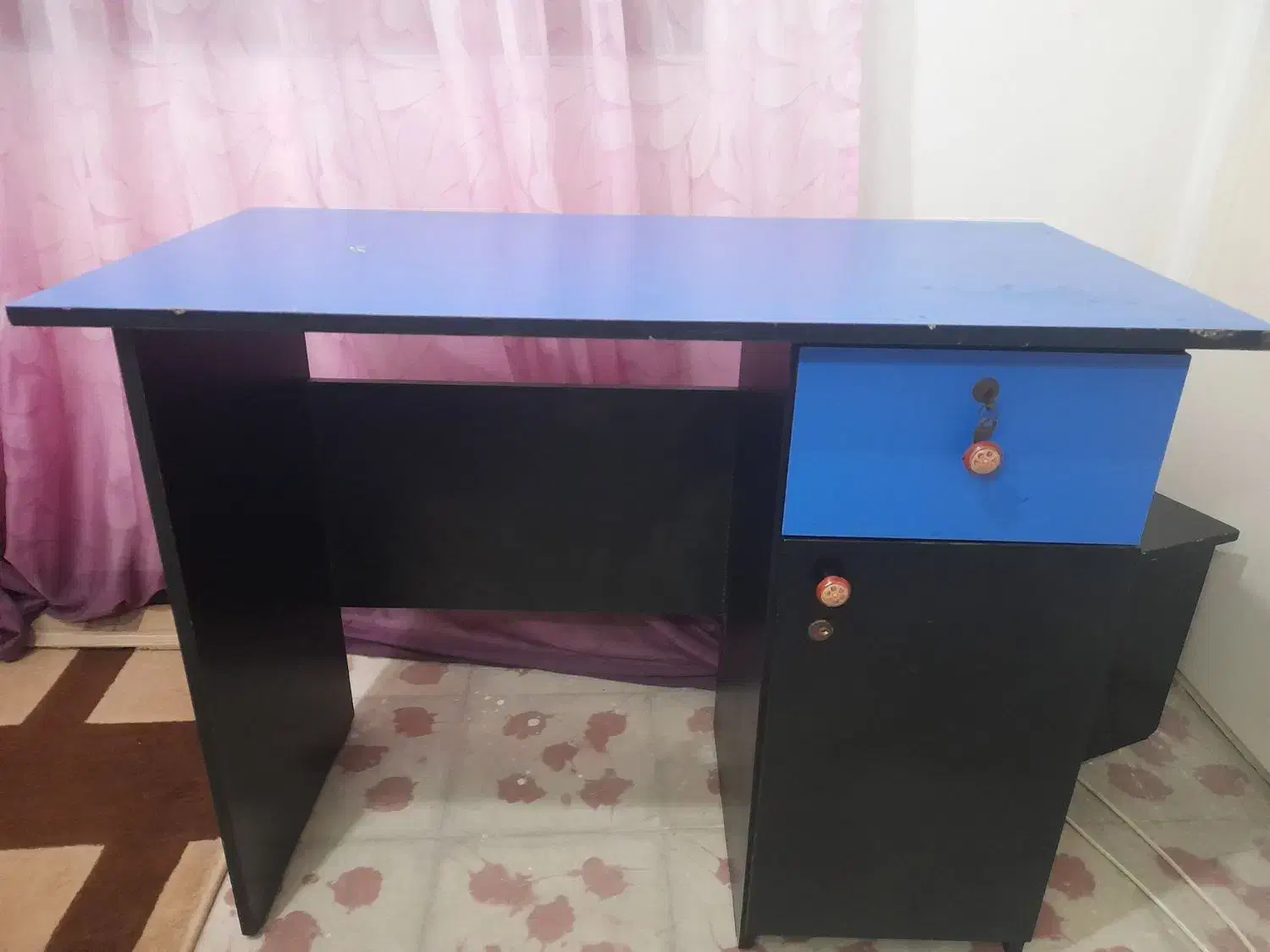 میز تحریر به همراه صندلی|میز تحریر و کامپیوتر|لنگرود, |دیوار