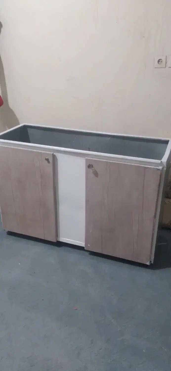 کابینت جاسینگ کامل فلز ۱۲۰در ۵۰ سالم تمیز برافروش،|مصالح و تجهیزات ساختمان|رامهرمز, |دیوار