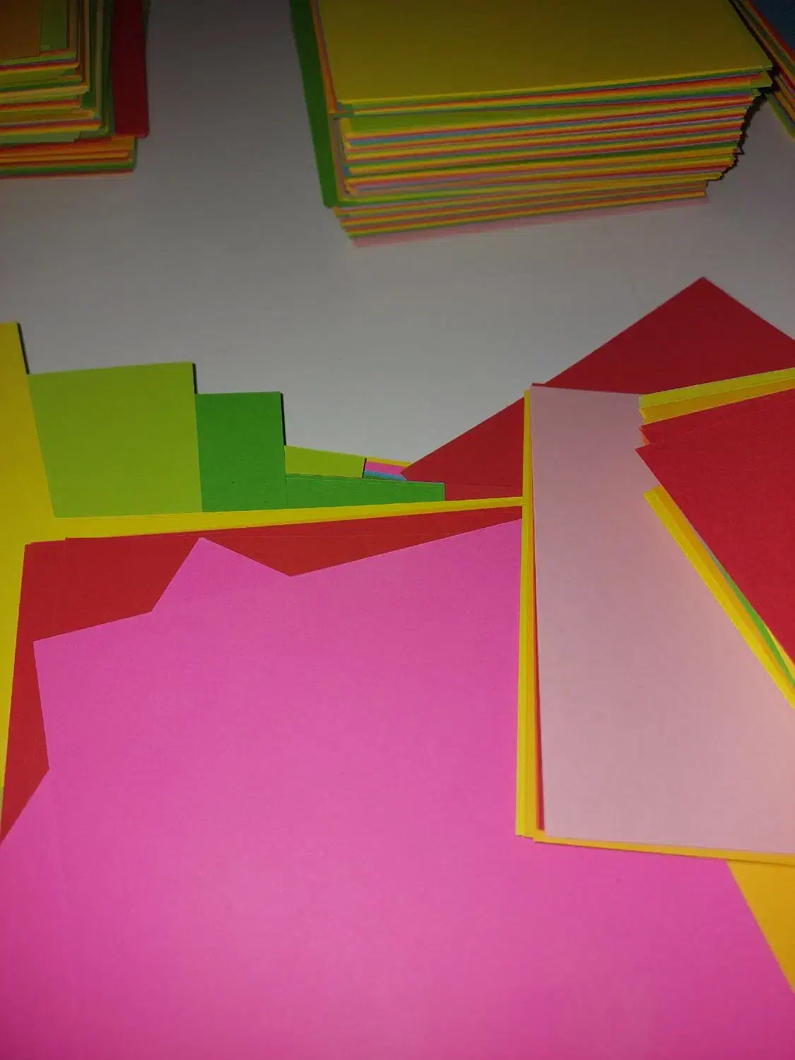 کاغذ رنگی ۹ در ۹ سانت|لوازم التحریر|تهران, ائمه اطهار|دیوار