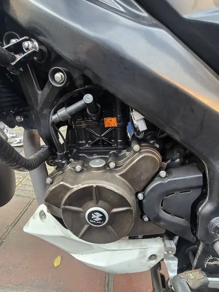 NS 200|موتورسیکلت|تهران, مقدم|دیوار