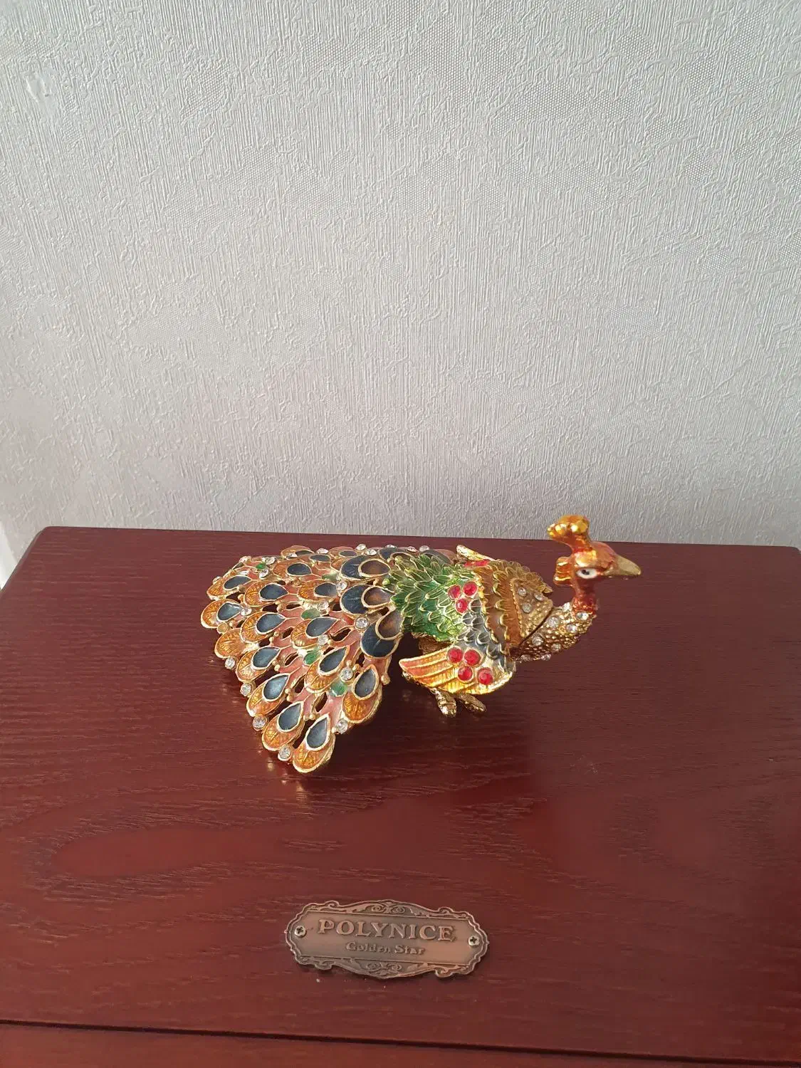 تعدادی وسایل برنزی|مجسمه، تندیس، ماکت|کرمانشاه, |دیوار