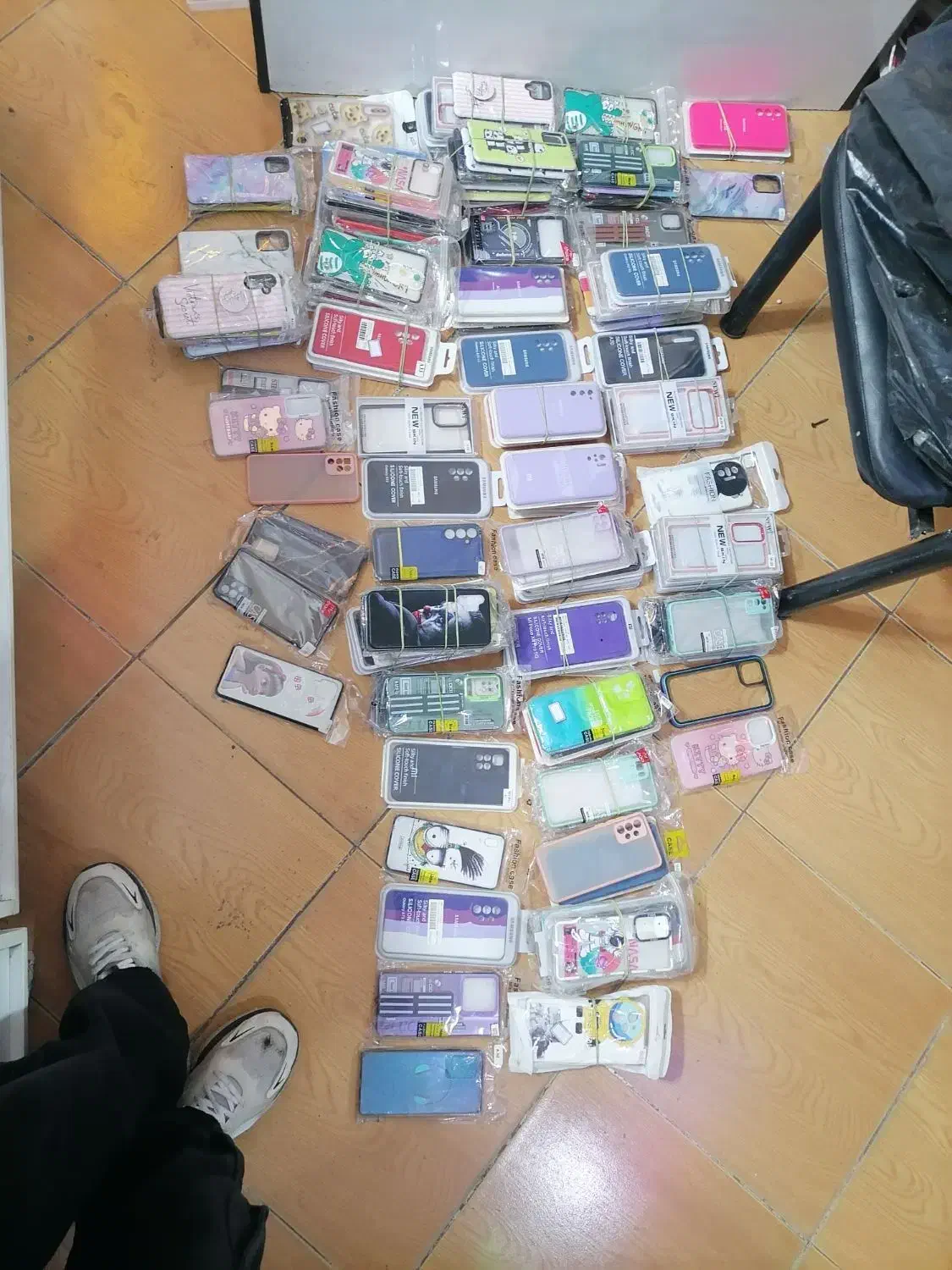 قاب|لوازم جانبی موبایل و تبلت|کرج, حصارک بالا|دیوار