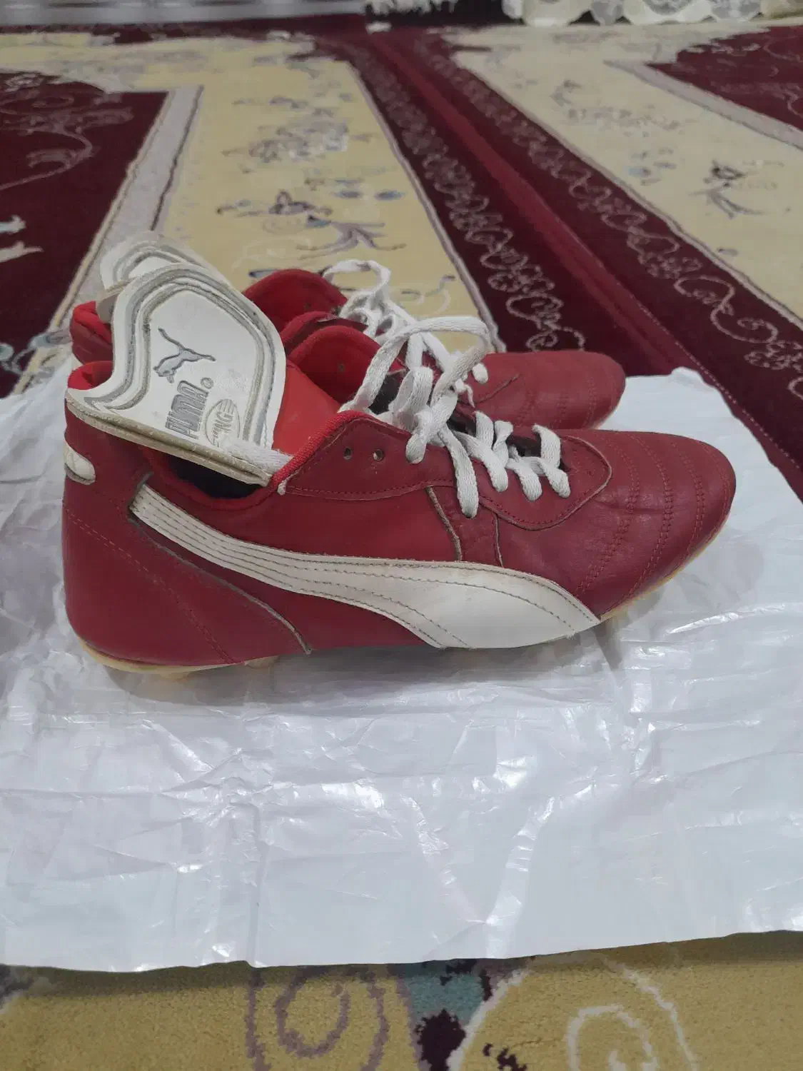 کفش فوتبال چرم اصل مال ۳۰ سال پیش|کیف، کفش، کمربند|اراک, |دیوار