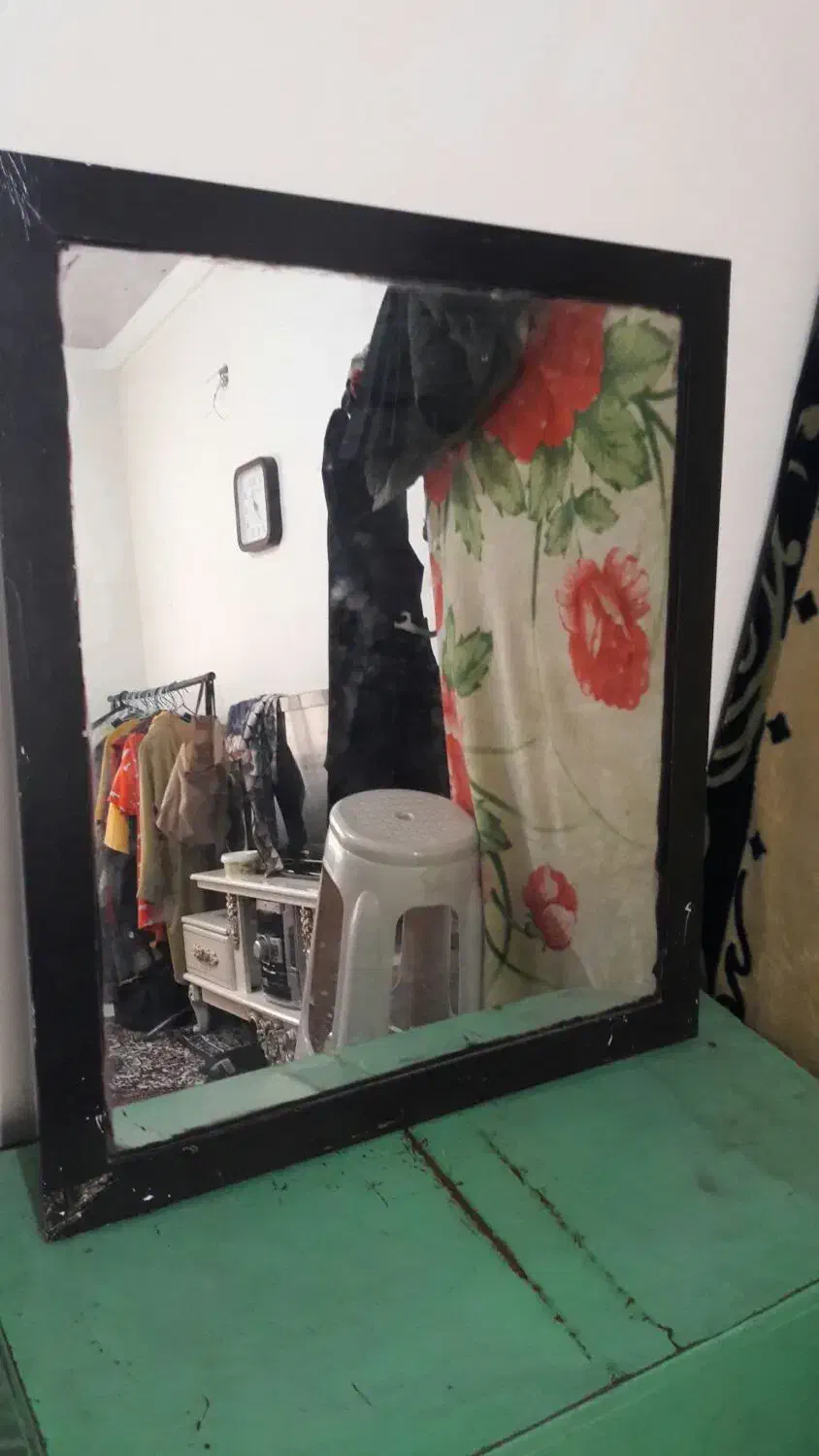 اینه|آینه|بیرجند, |دیوار