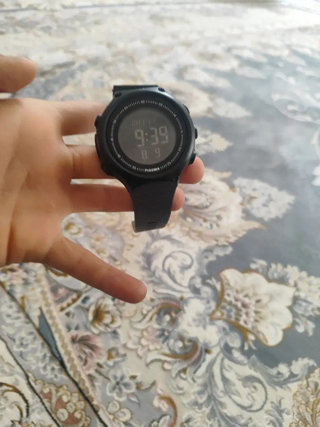 ساعت زد آب|ساعت|شیراز, کوشک میدان|دیوار