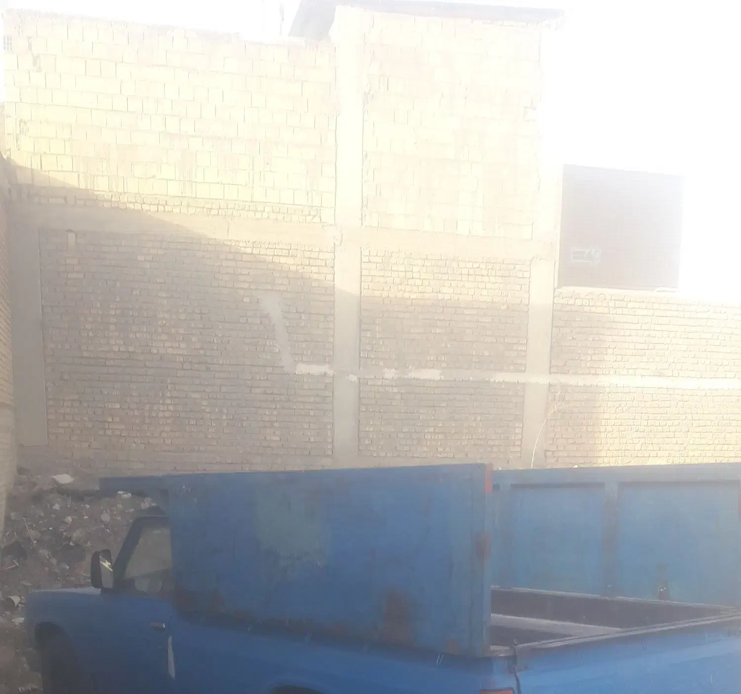 باربندنیسان|قطعات یدکی و لوازم جانبی|پیر بکران, |دیوار