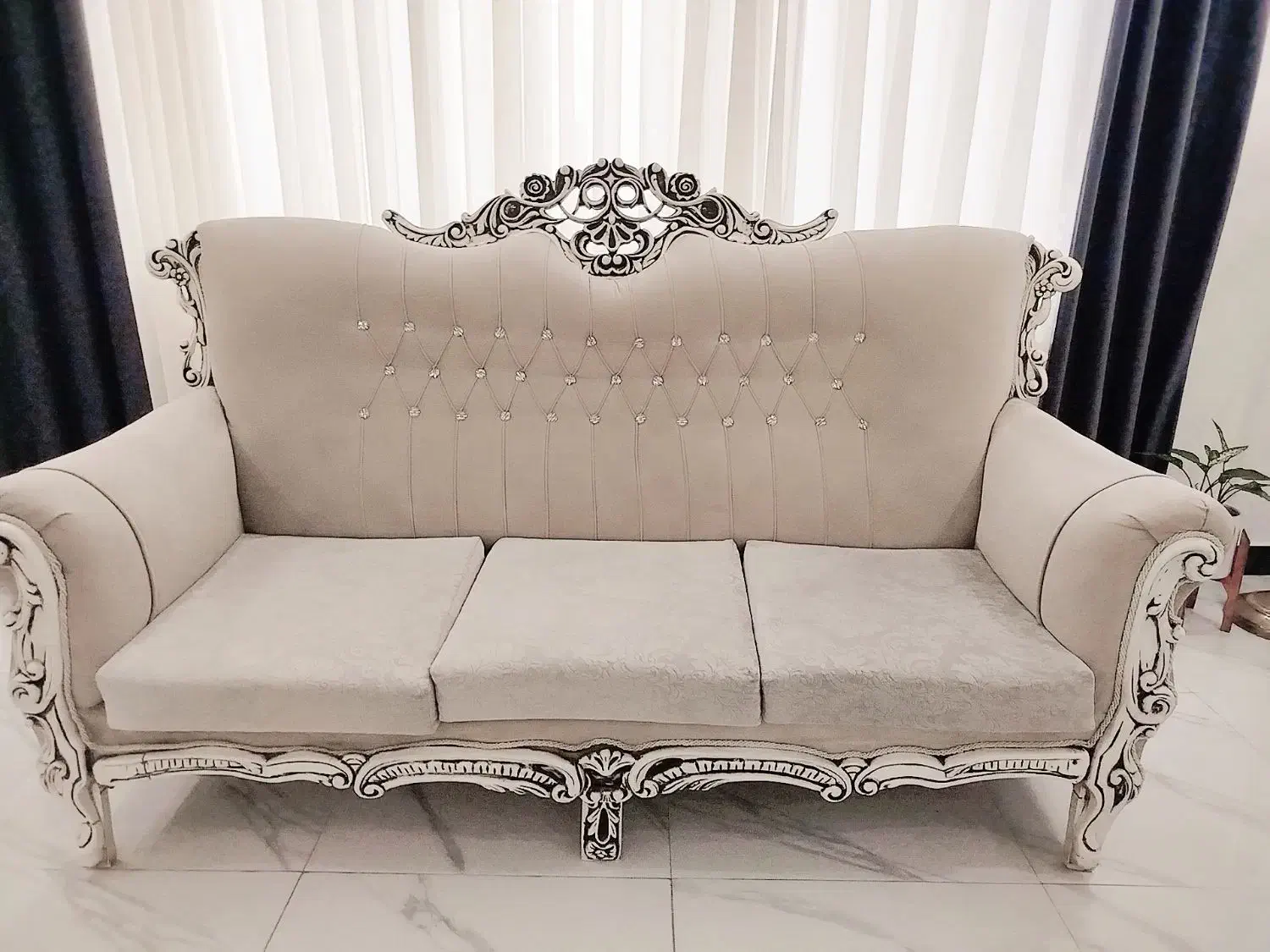 مبل ۷نفره|مبلمان خانگی و میز عسلی|رشت, دروازه لاکان|دیوار