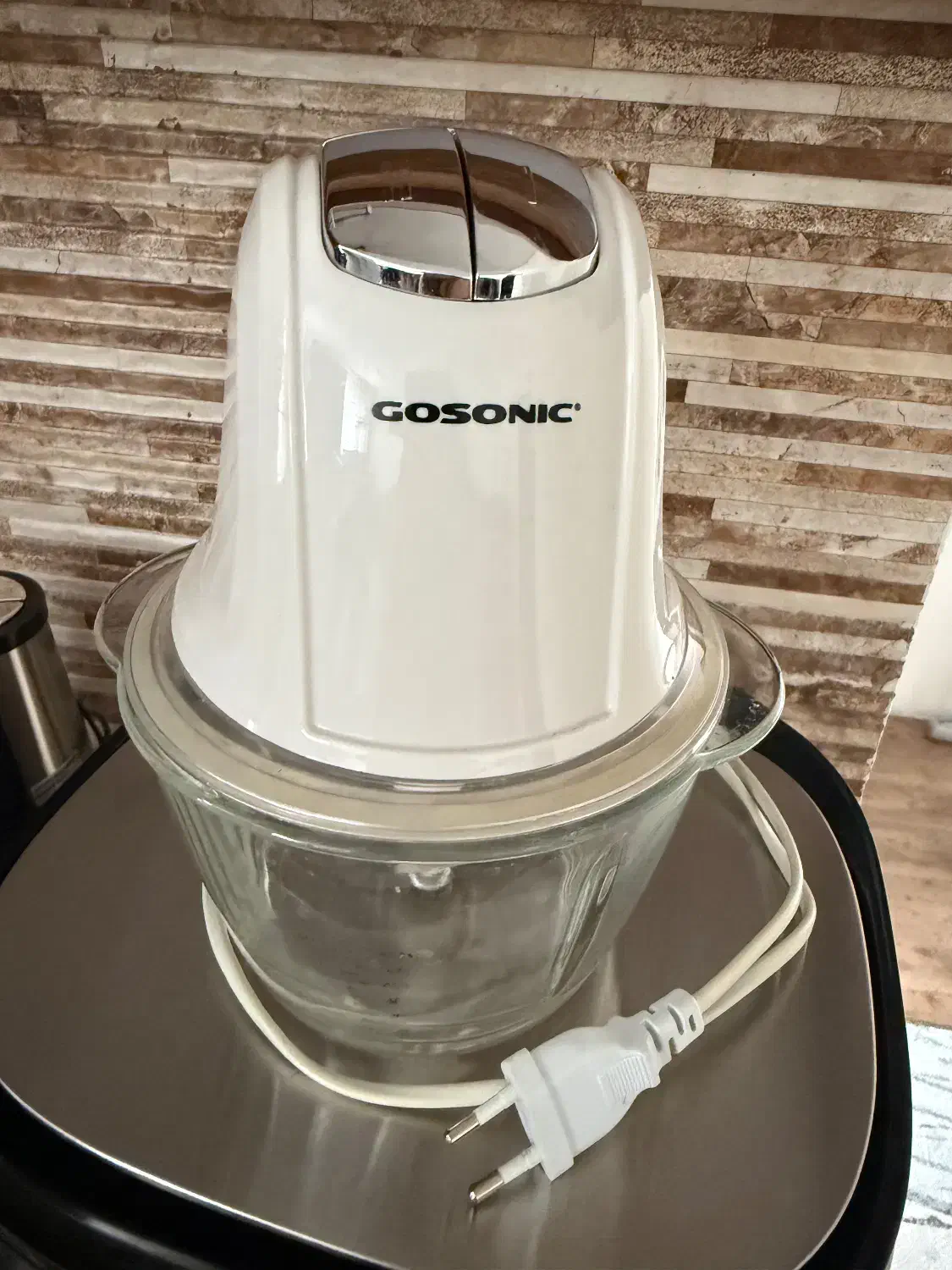 خرد کن|خردکن، آسیاب، غذاساز|بندر انزلی, چهارفریضه|دیوار