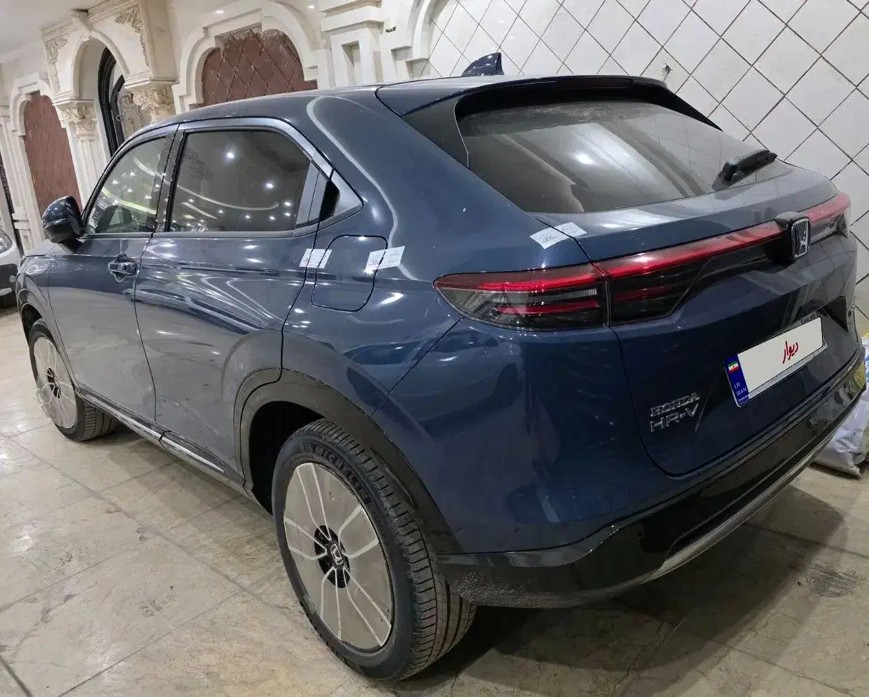 هوندا اچ آروی|خودرو سواری و وانت|کرمانشاه, |دیوار