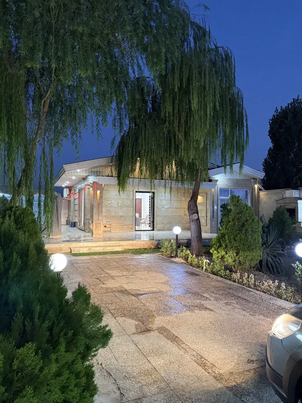 اجاره روزانه/باغ ویلا/فول امکانات/تجربه فوق العاده|اجارهٔ کوتاهمدت ویلا و باغ|کرج, حصارک پایین|دیوار