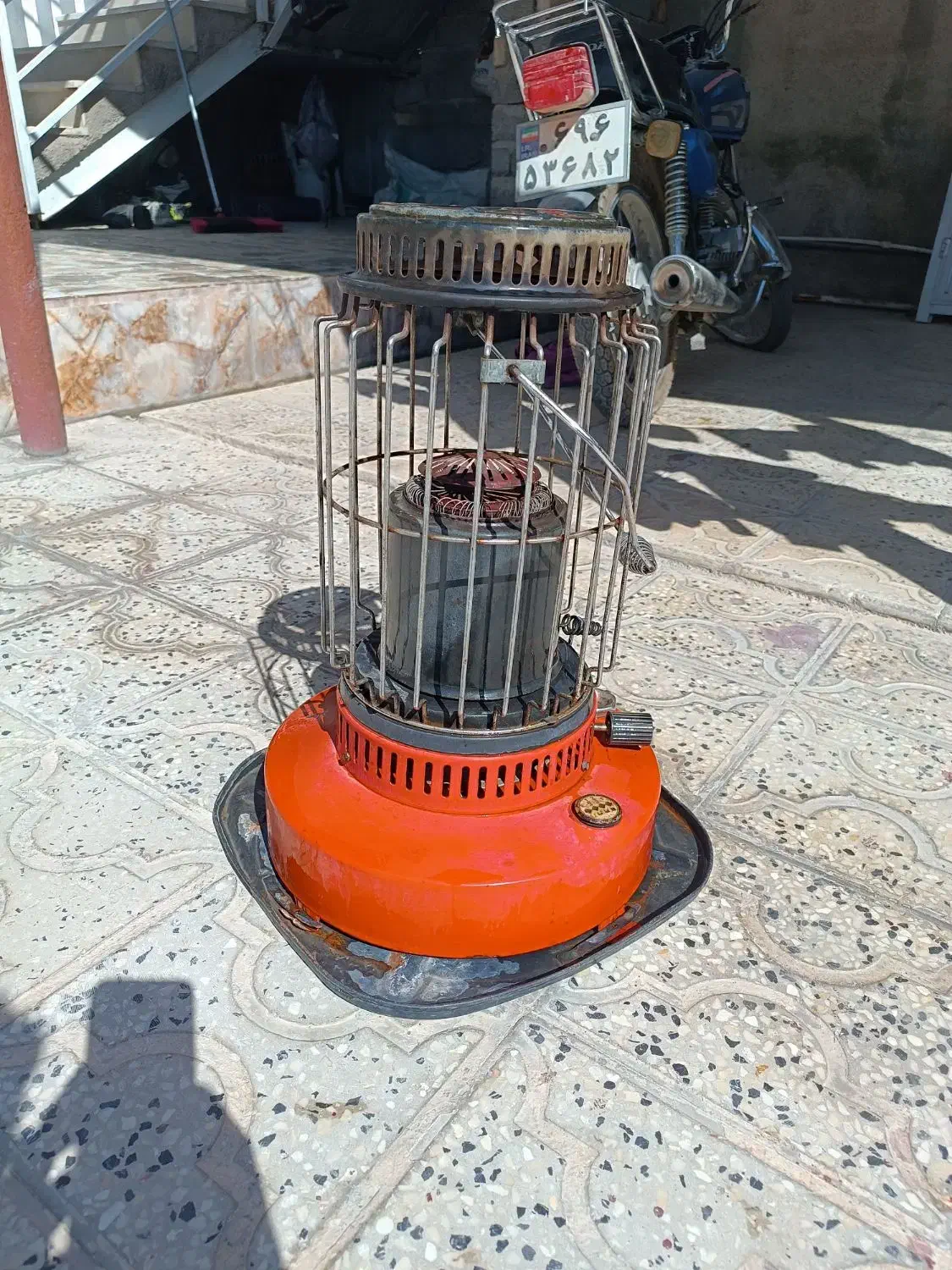 چراغ نفتی|بخاری، هیتر، شومینه|فیروزآباد (فارس), |دیوار