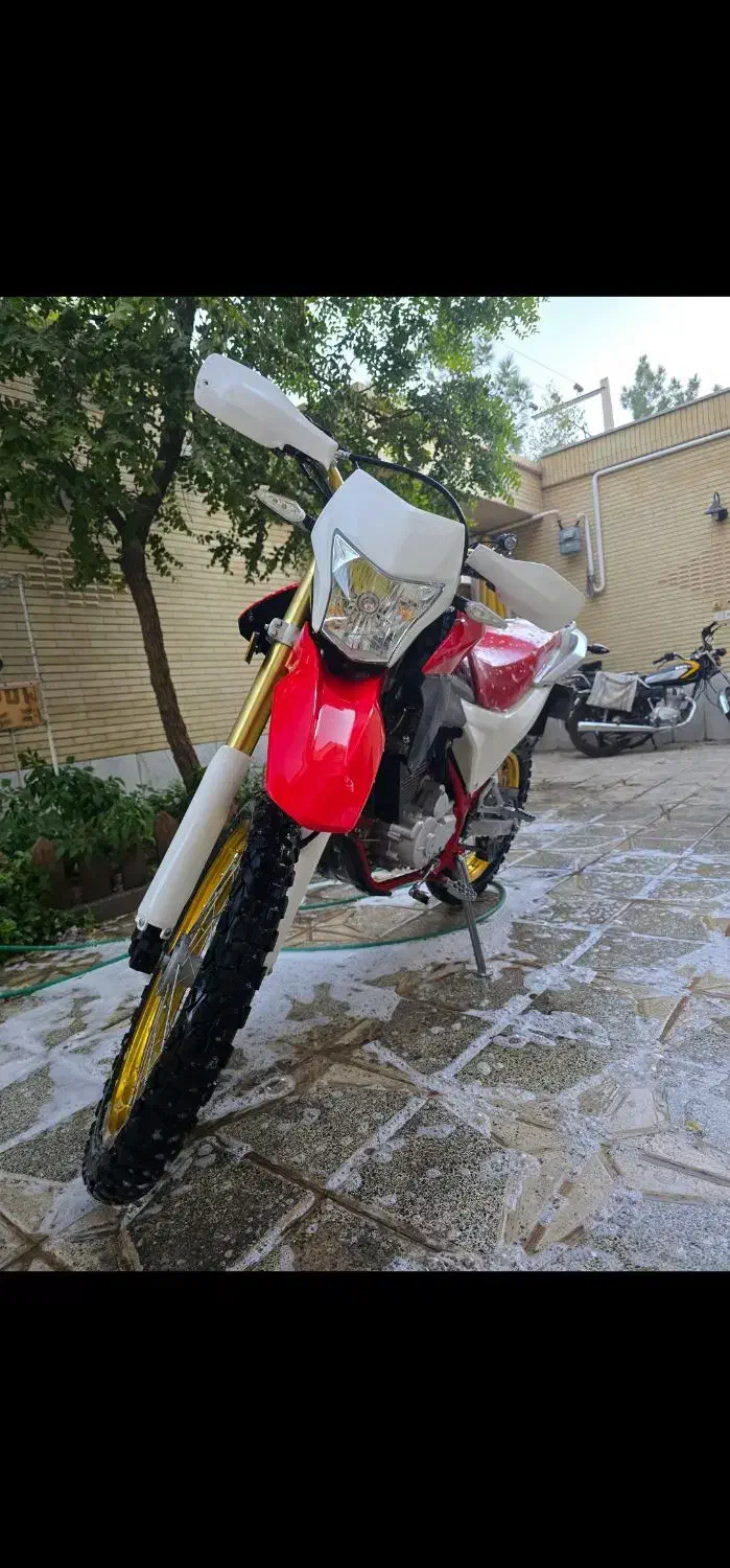 موتور|موتورسیکلت|شاهین‌شهر, فدک|دیوار