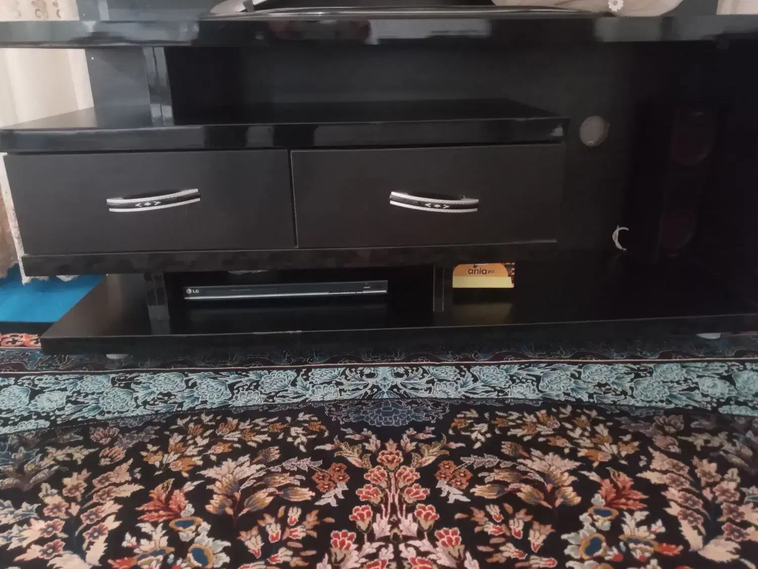 میز تلویزیون مشکی ۴۰۰۰۰۰ ملییون|میز تلویزیون|کوهدشت, |دیوار