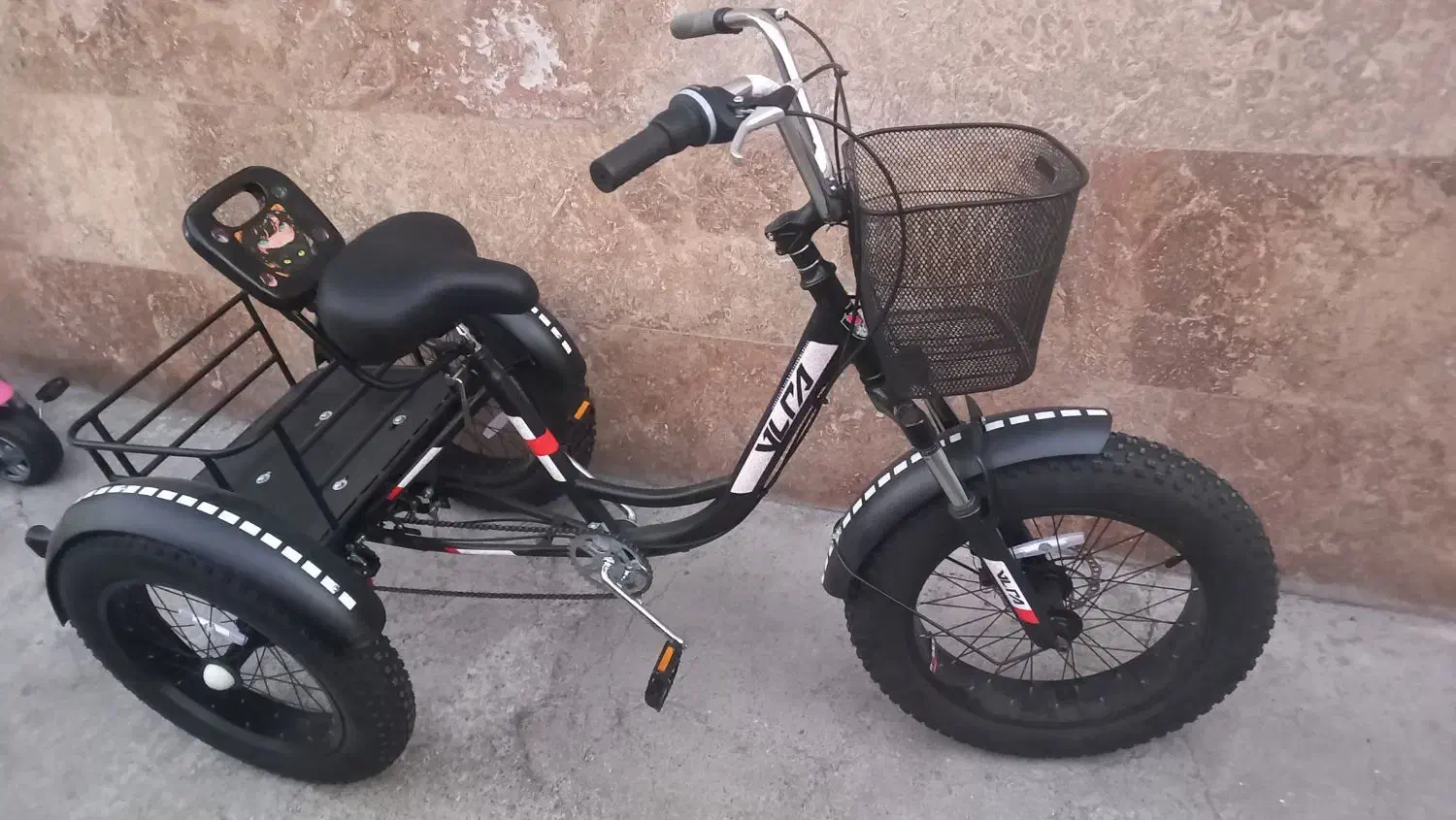 سه چرخه سایز۲۴ لاستیک پهن دیسکی خارجی آکبند|دوچرخه، اسکیت، اسکوتر|رشت, پیرکلاچای|دیوار