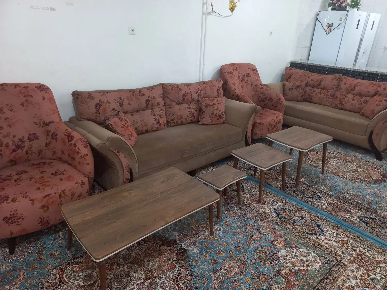 مبل ۷ نفره به همراه ۴ عدد عسلی|مبلمان خانگی و میز عسلی|سنقر, |دیوار