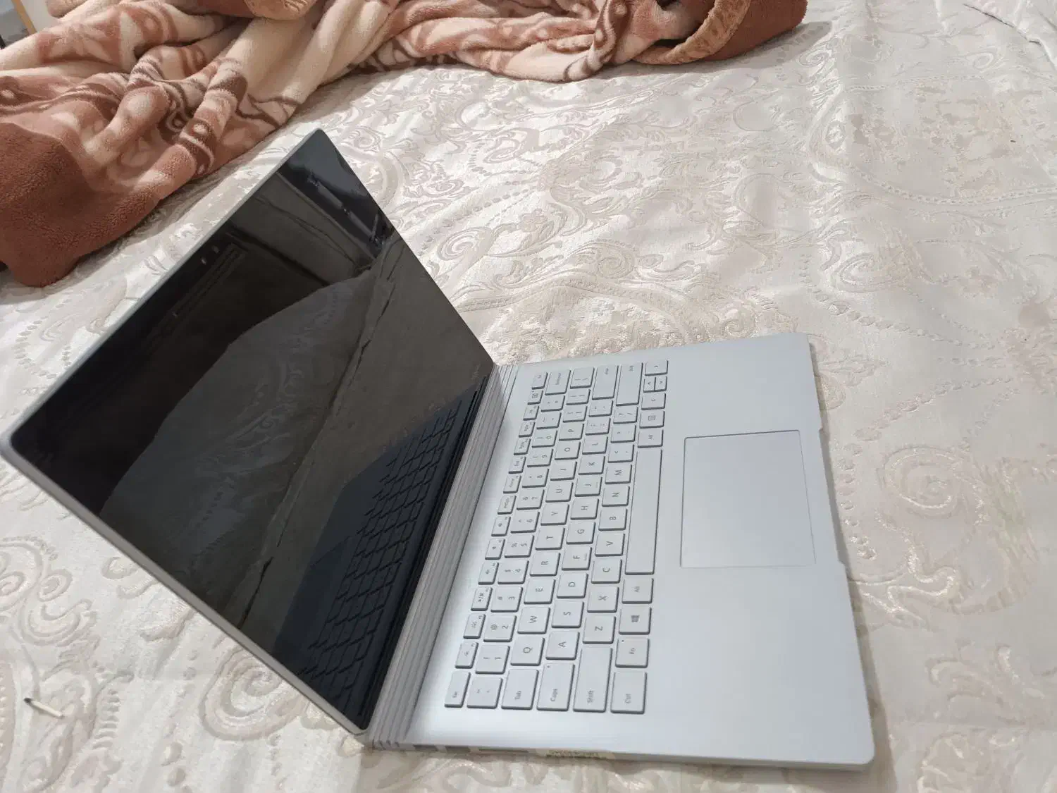 سرفیس بوک|رایانه همراه|زاهدان, |دیوار