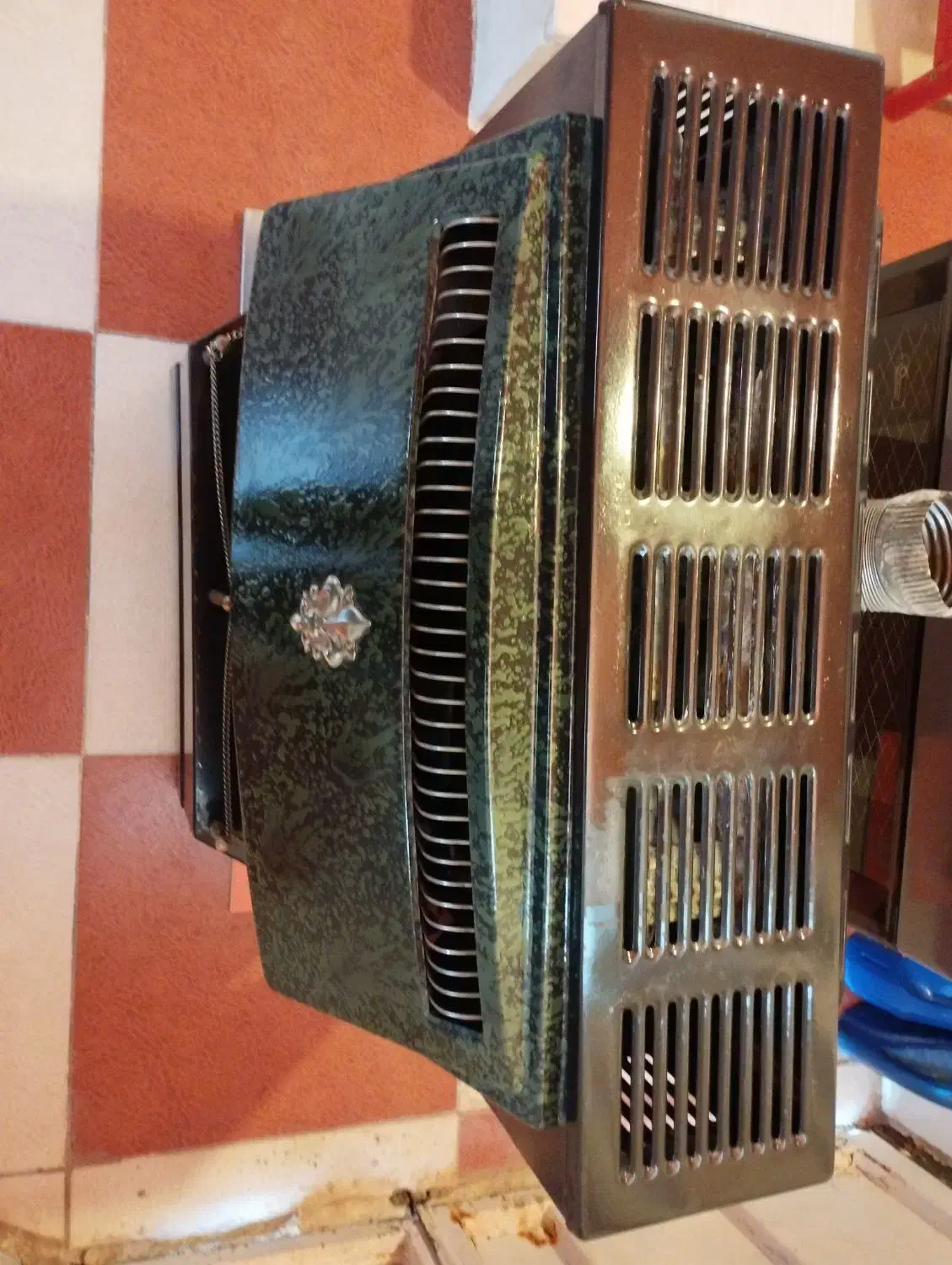 دو عدد بخاری ایران شرق و ظریف گاز|بخاری، هیتر، شومینه|شهرضا, |دیوار