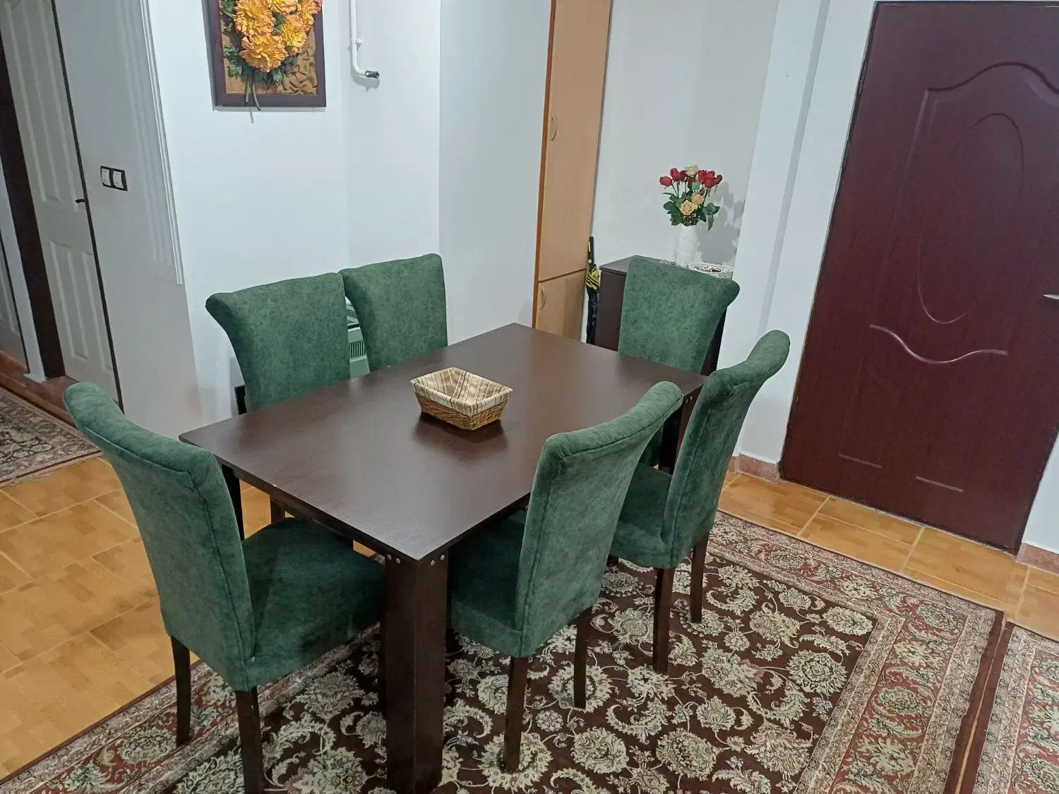 غذا خوری|میز و صندلی غذاخوری|تالش, هشتپر|دیوار