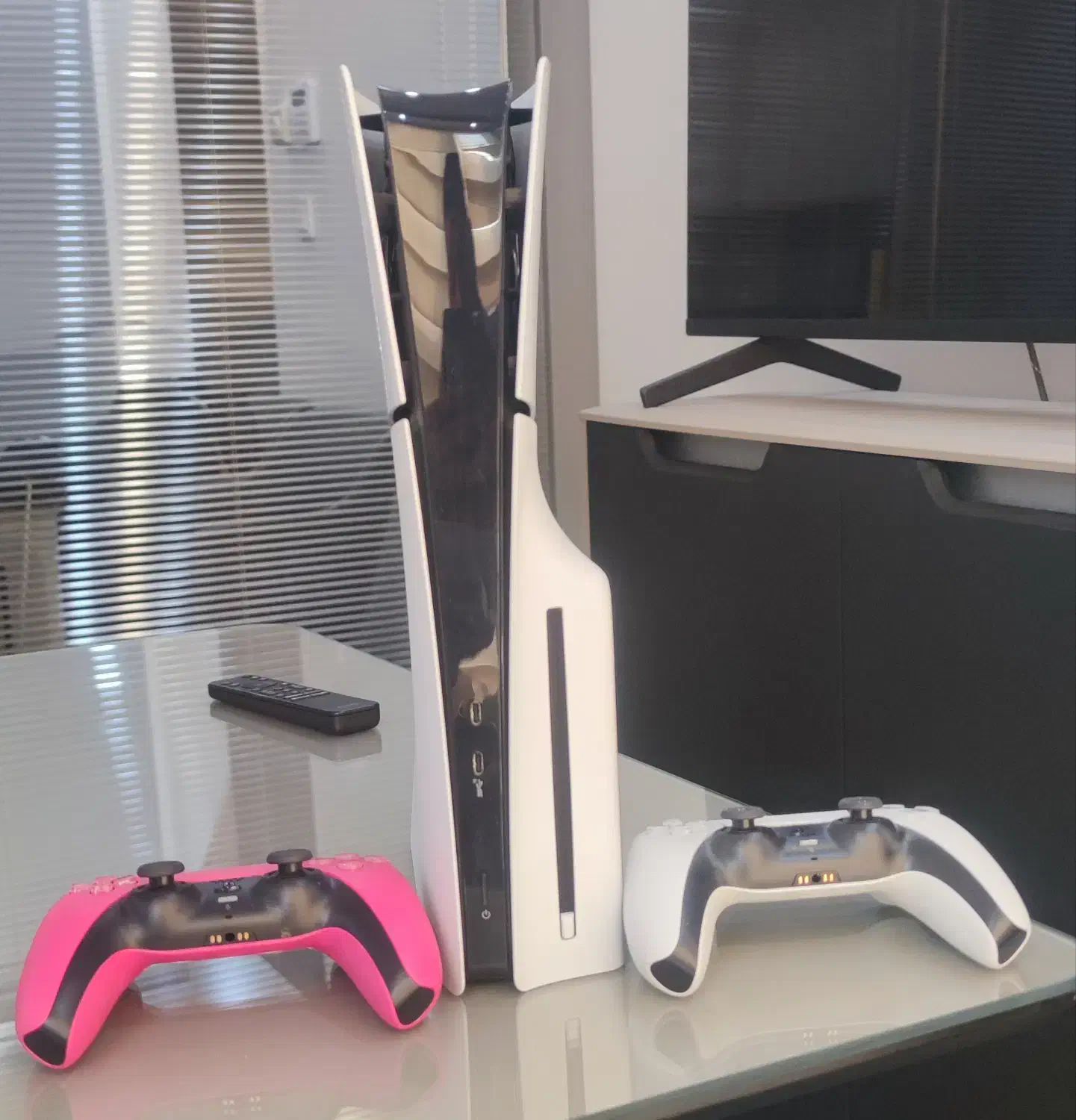 PS5 کم کار در حد نو|کنسول، بازی ویدئویی و آنلاین|تهران, میرداماد|دیوار