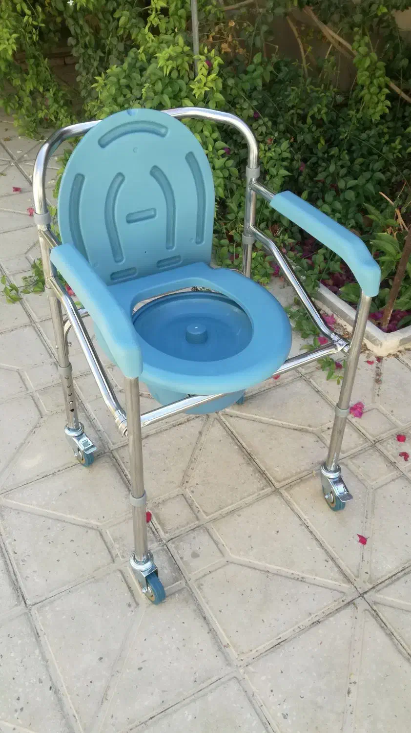 صندلی چرخ دار حمام و فرنگی تاشو|پزشکی|لار, |دیوار