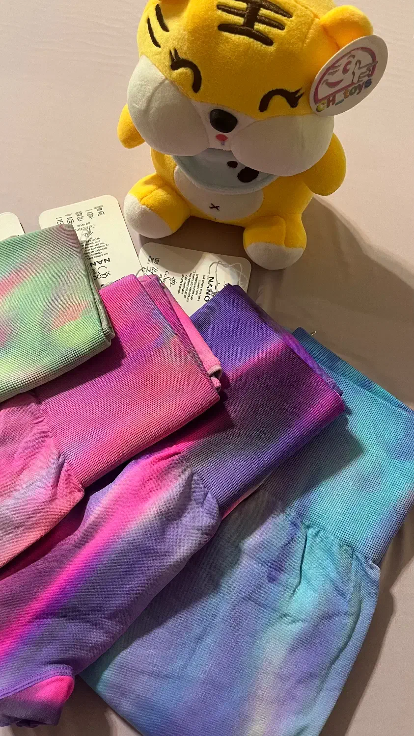 لگ کهکشانی|لباس|بومهن, |دیوار