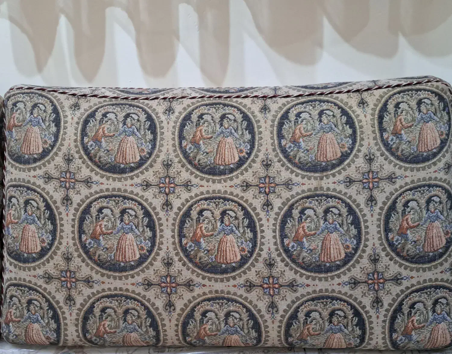 پشتی لیلی مجنون|پشتی|بیرجند, |دیوار