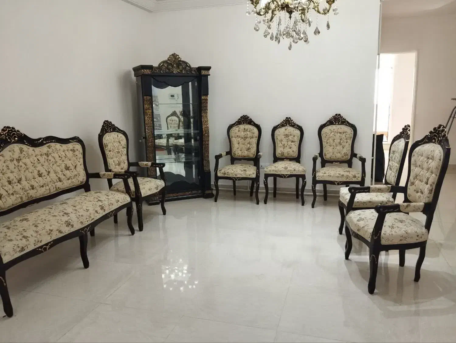 مبل سلطنتی.بوفه|مبلمان خانگی و میز عسلی|میانه, |دیوار