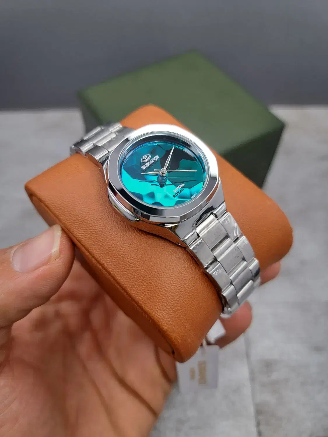 کادو ۲۰آذر روز زن و روز مادر الگانس منشوری سبز آبی|ساعت|اصفهان, قائمیه|دیوار