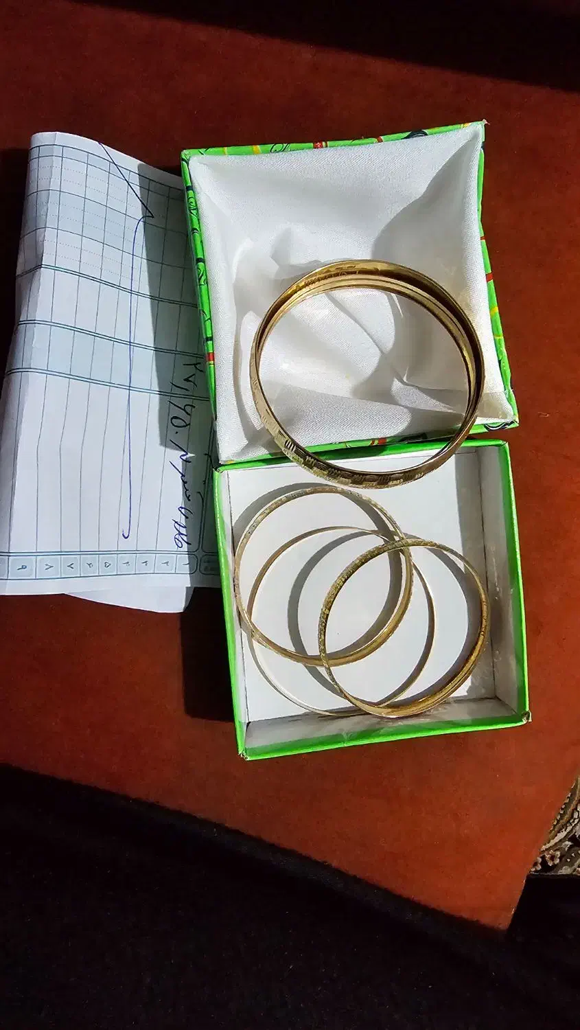 طلا  نو استفاده نشده گرمی ۱۰۰بالاتر از قیمت تابلو|جواهرات|شاهین‌شهر, عطار|دیوار