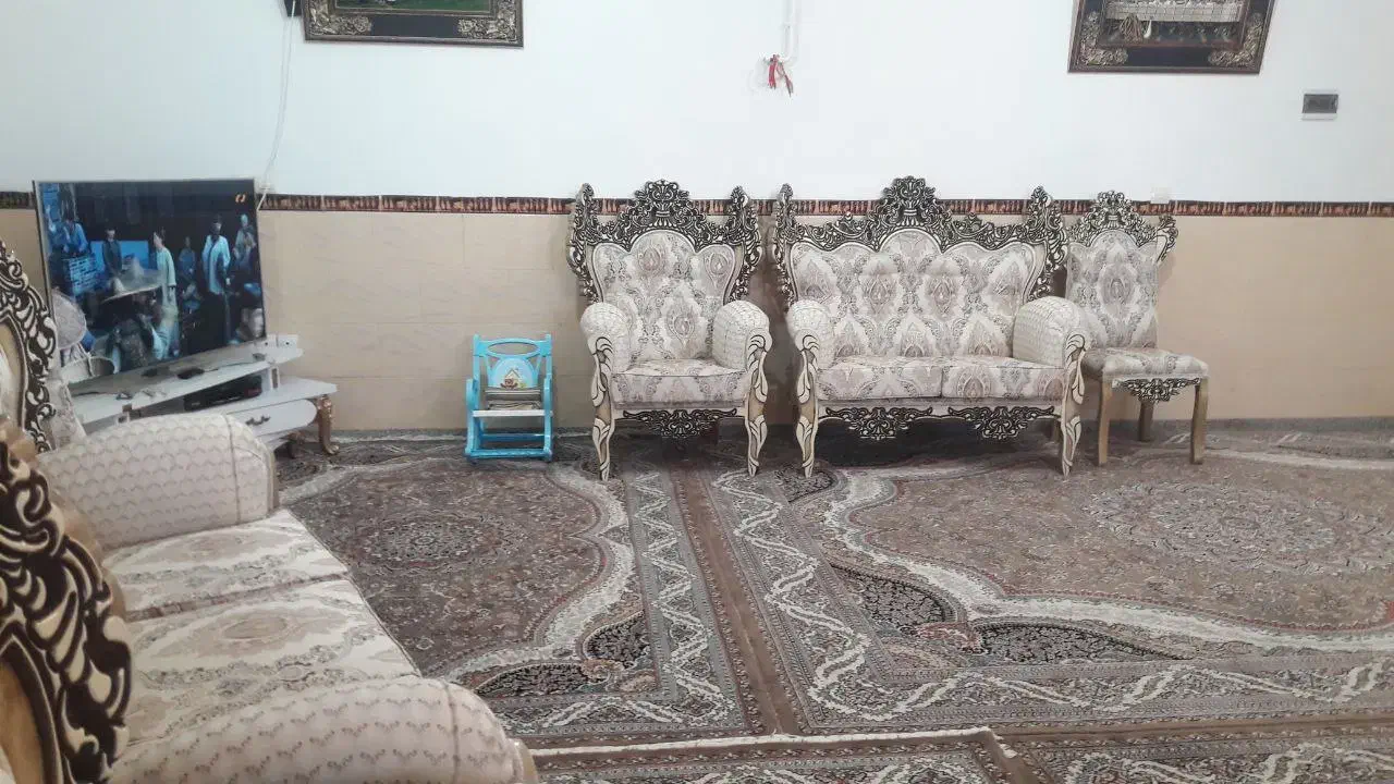 حراج مبل سلطنتی نه نفره در حد نونو واقعی|مبلمان خانگی و میز عسلی|جوانرود, |دیوار