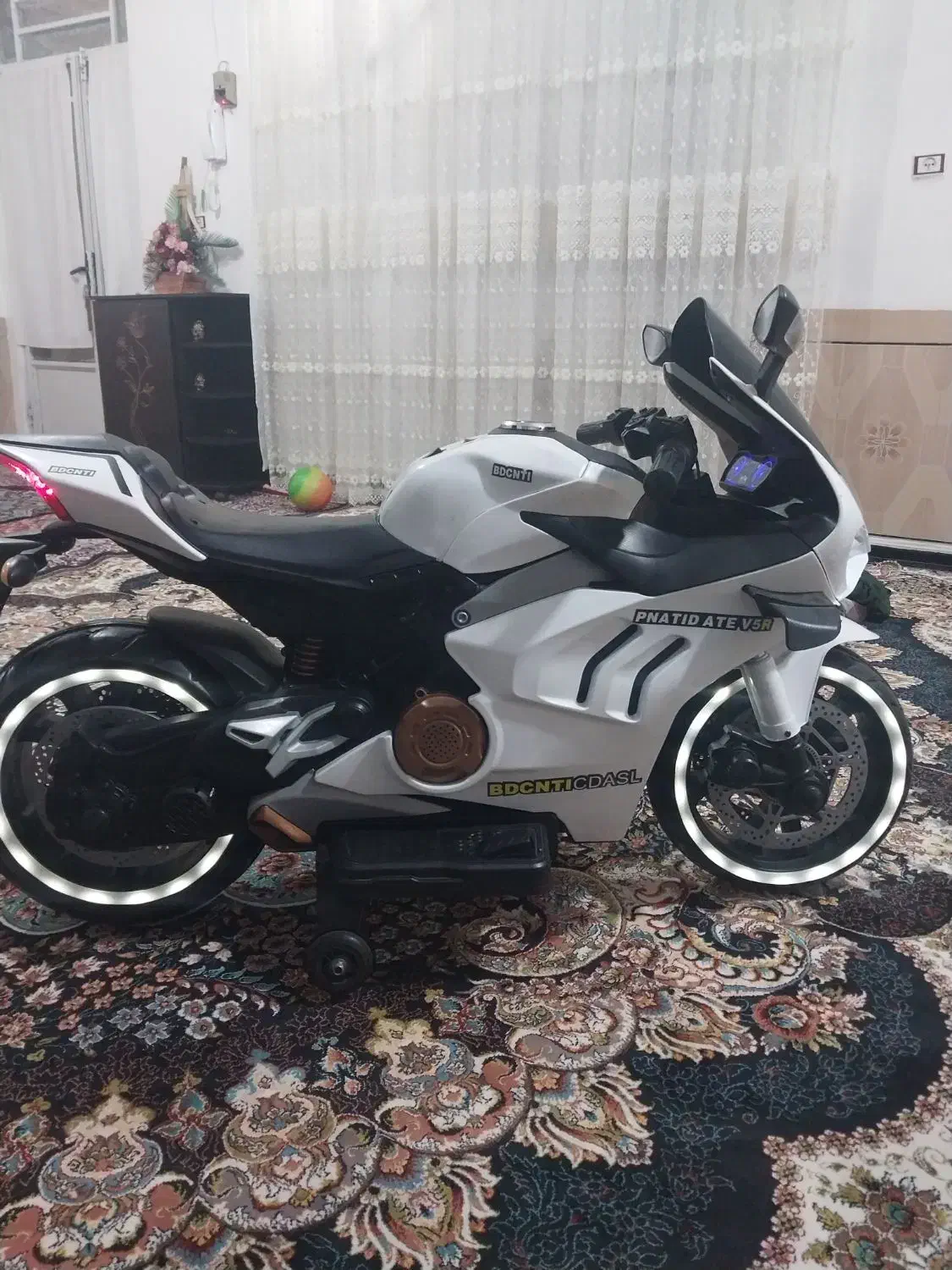 موتور شارژی|اسباببازی بچه|نهاوند, |دیوار