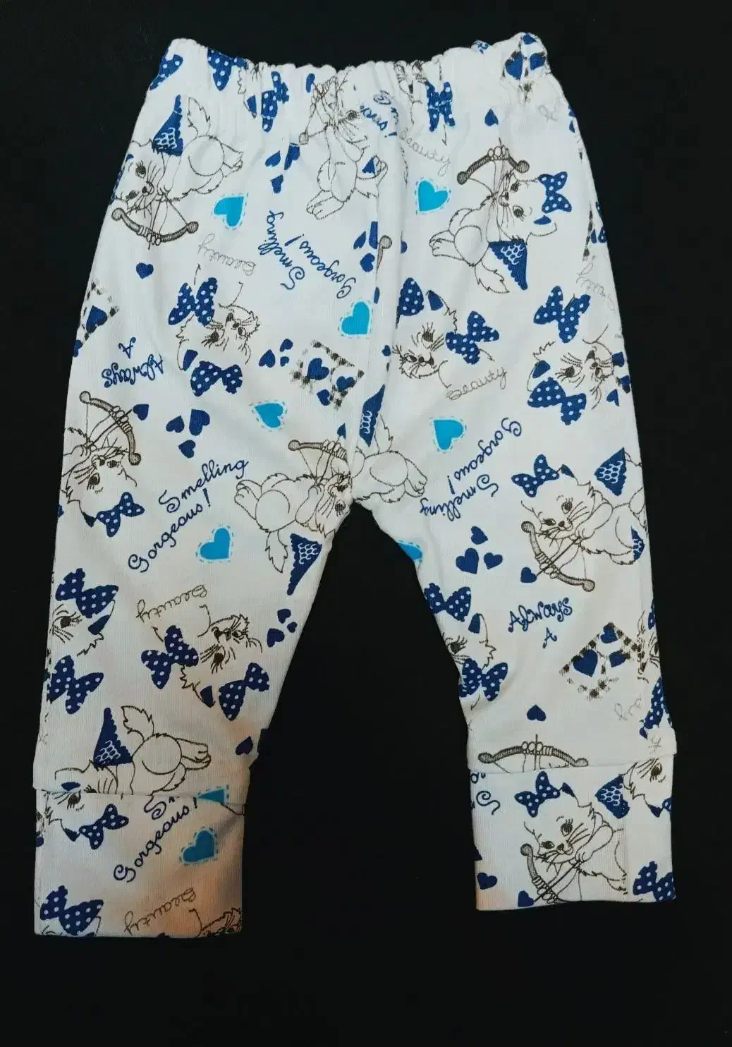 حراج شلوار نوزادی در طرح و رنگ مختلف|کفش و لباس بچه|درگهان, |دیوار