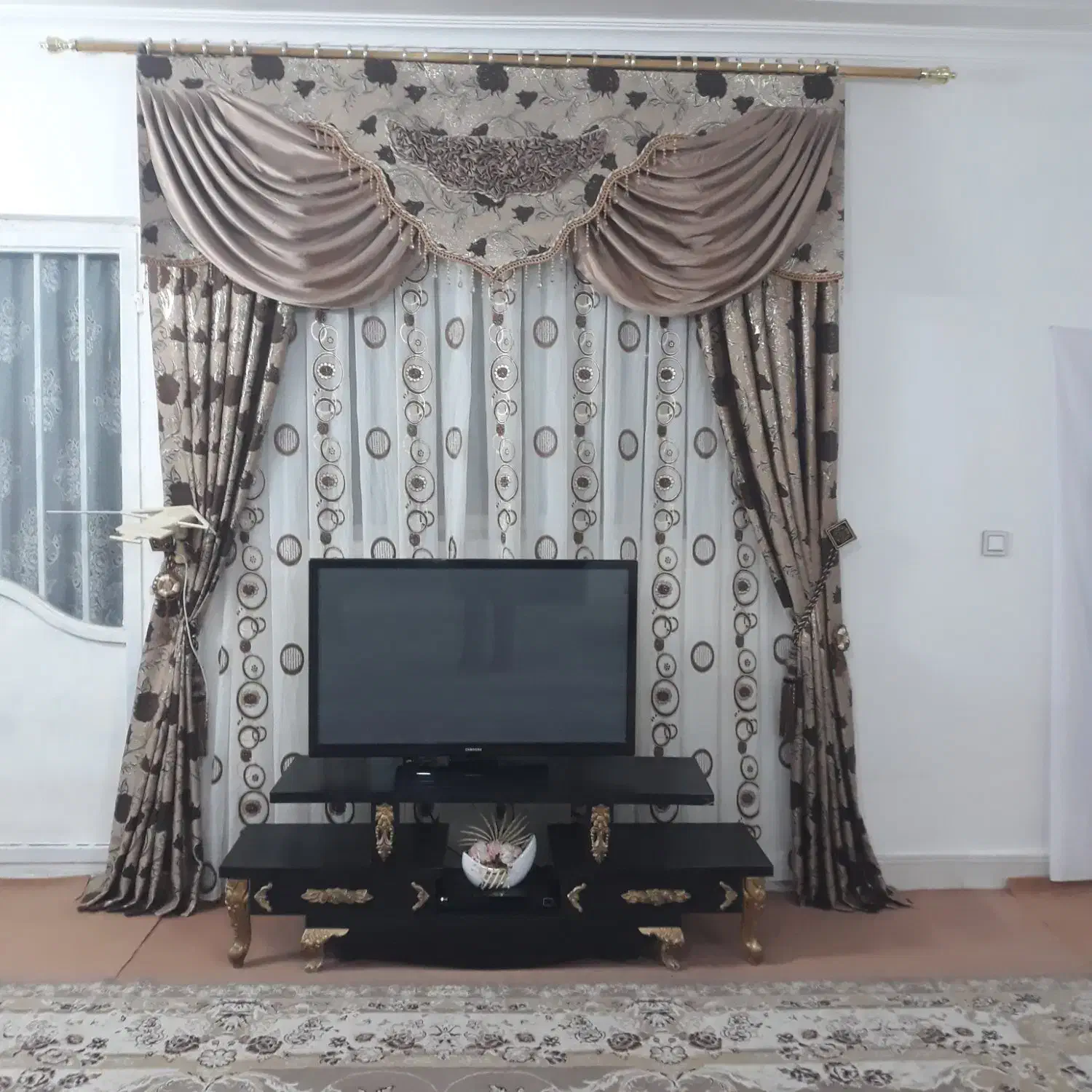 پرده سلطنتی|پرده، رانر، رومیزی|شیروان (خراسان), |دیوار