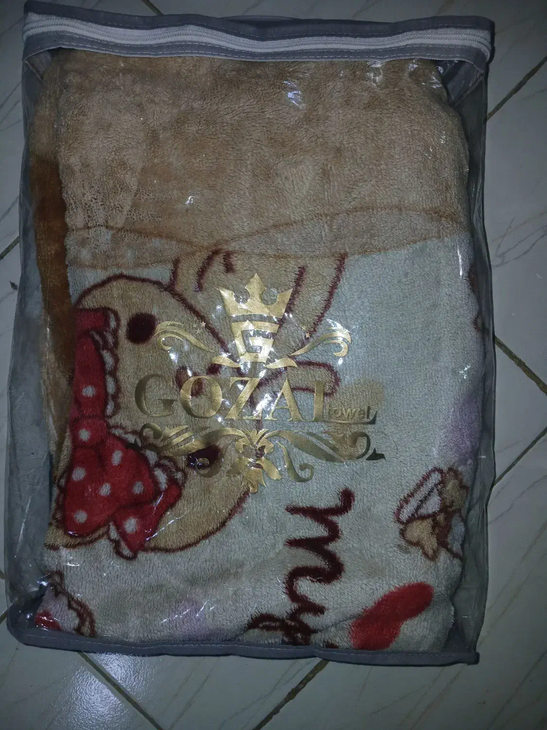 پتو گلبافت|رختخواب، بالش، پتو|بومهن, |دیوار