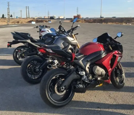 gsxr1000.cb13000.cbr|موتورسیکلت|هشتگرد, شهرک راه آهن|دیوار