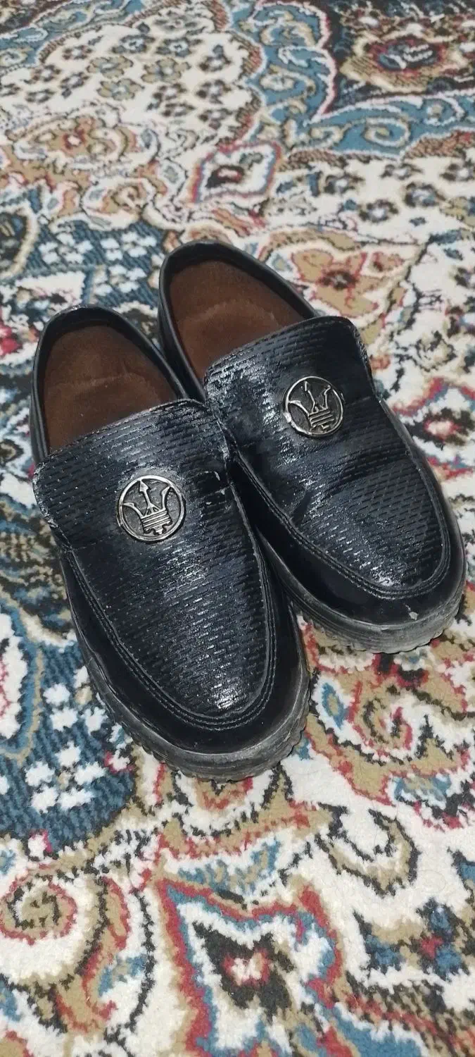 کفش کالج پسرانه نوهستن دوبارپوشیده شدن الان کوچیکن|کفش و لباس بچه|کوهدشت, |دیوار