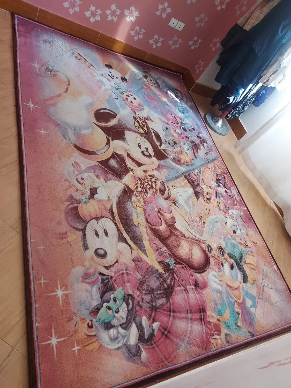 فرش ۶متری طرح کودک در حدنو|فرش|قزوین, |دیوار